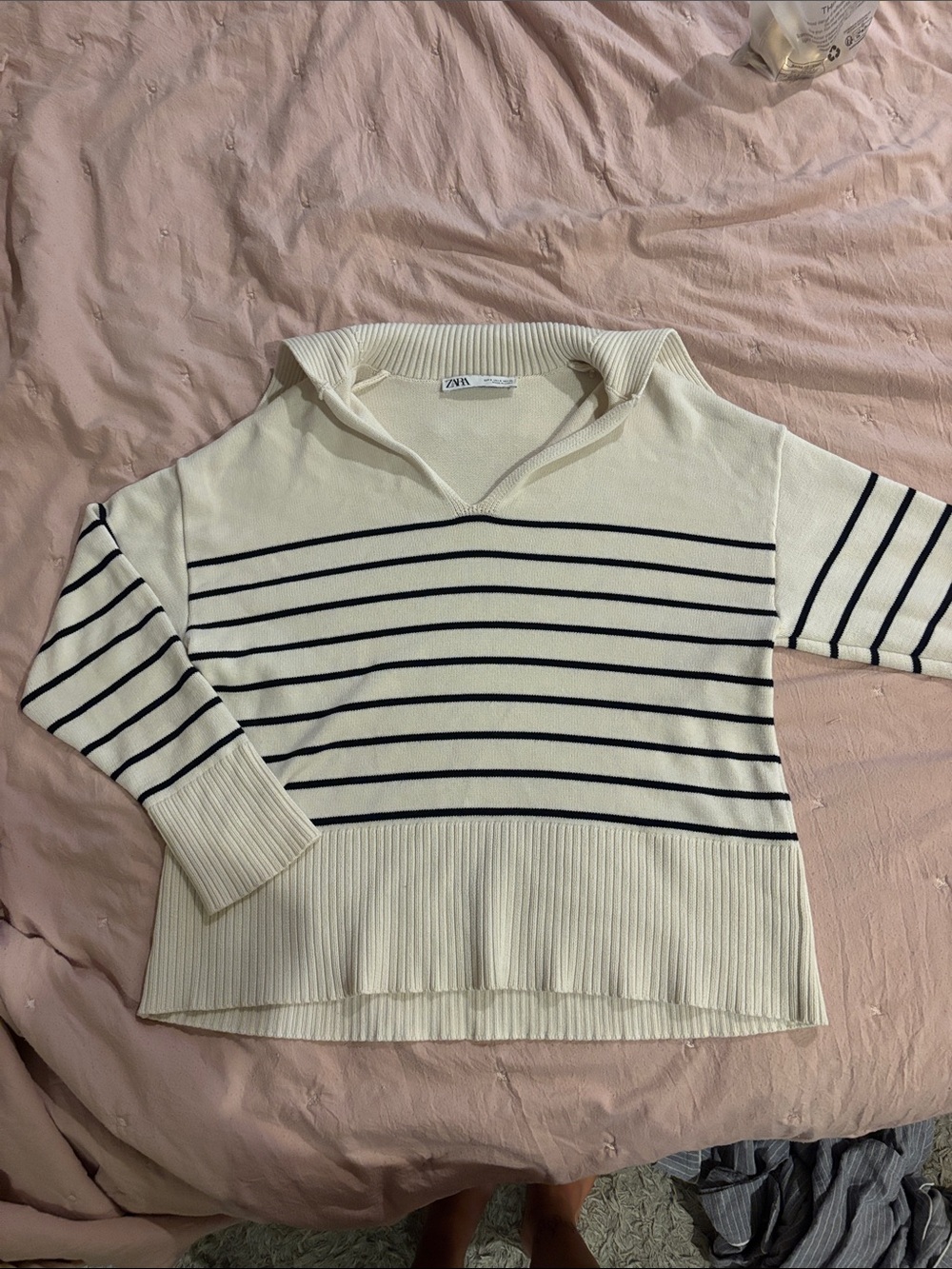 Zara Cream V-Neck Sweater with Navy Stripes